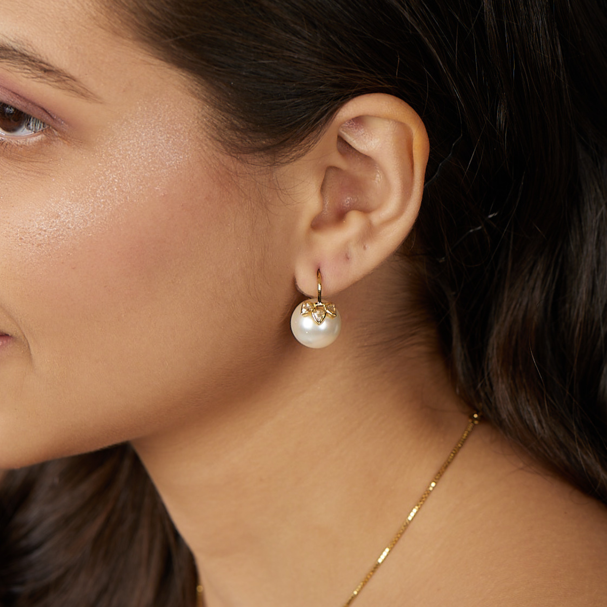 The classic 3 petal rosecut diamond and pearl earrings