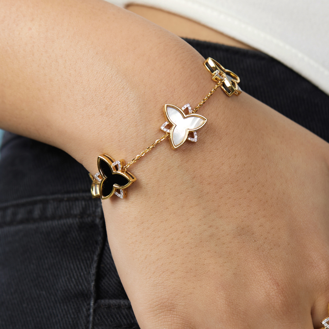 The 5 large trillium alternating bracelet with diamonds