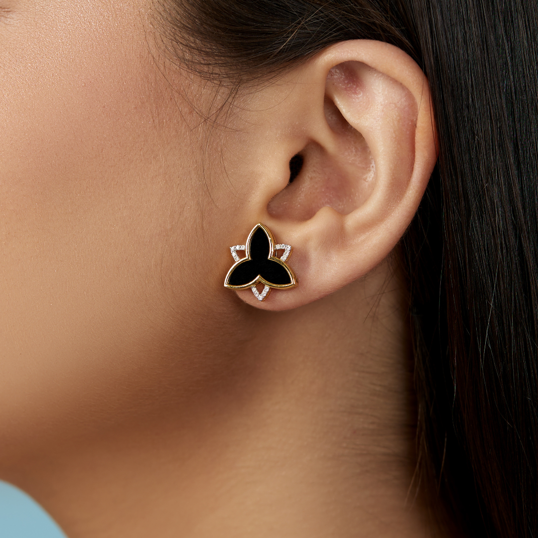 The classic black large trillium earrings with diamonds