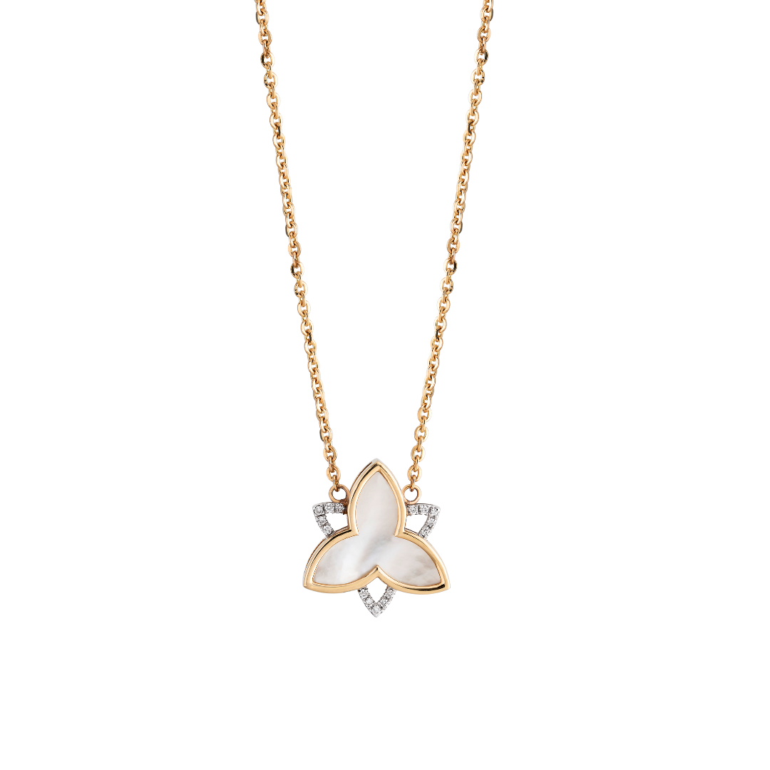 The classic white large trillium necklace with diamonds