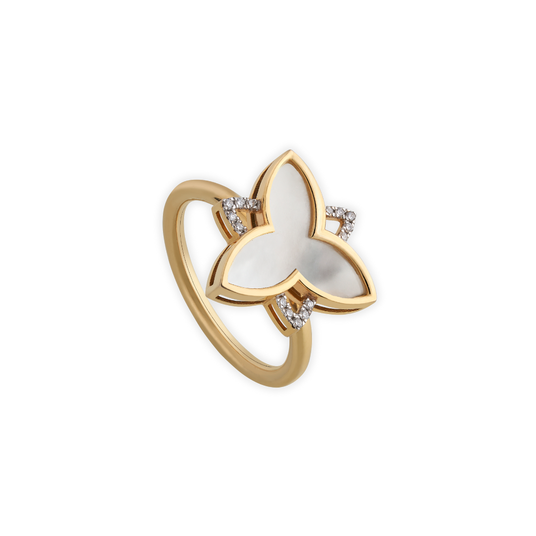 The classic white large trillium ring with diamonds