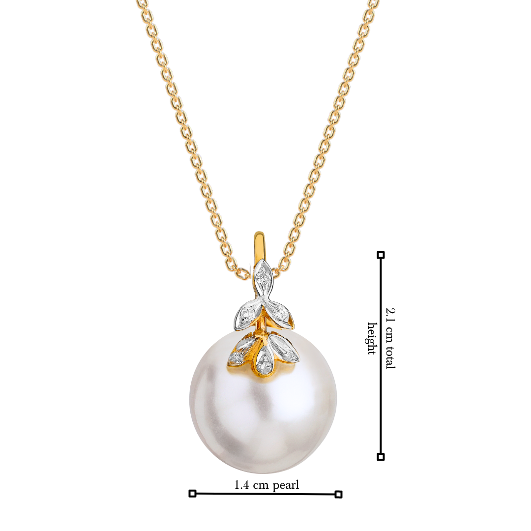 The classic 6 petal diamond and pearl pendant